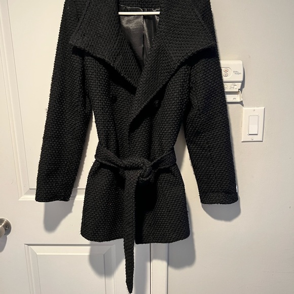 Coat - Picture 1 of 3
